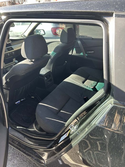 Bmw e61 2005 2.5d fara defecte