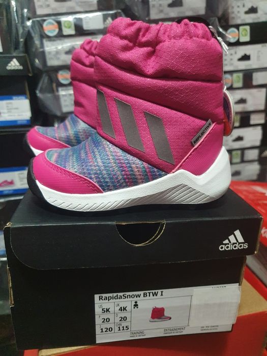 Lichidare stoc cizme Adidas originale