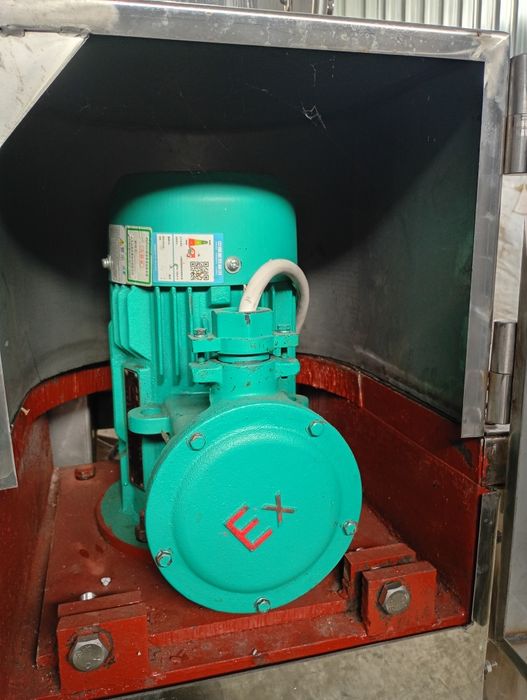 Vând centrifuga inox alimentar