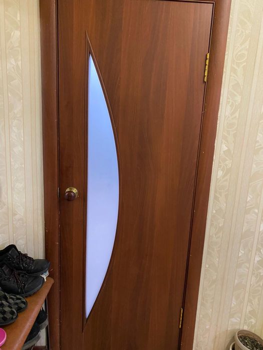 Продам двери межкомнатные,