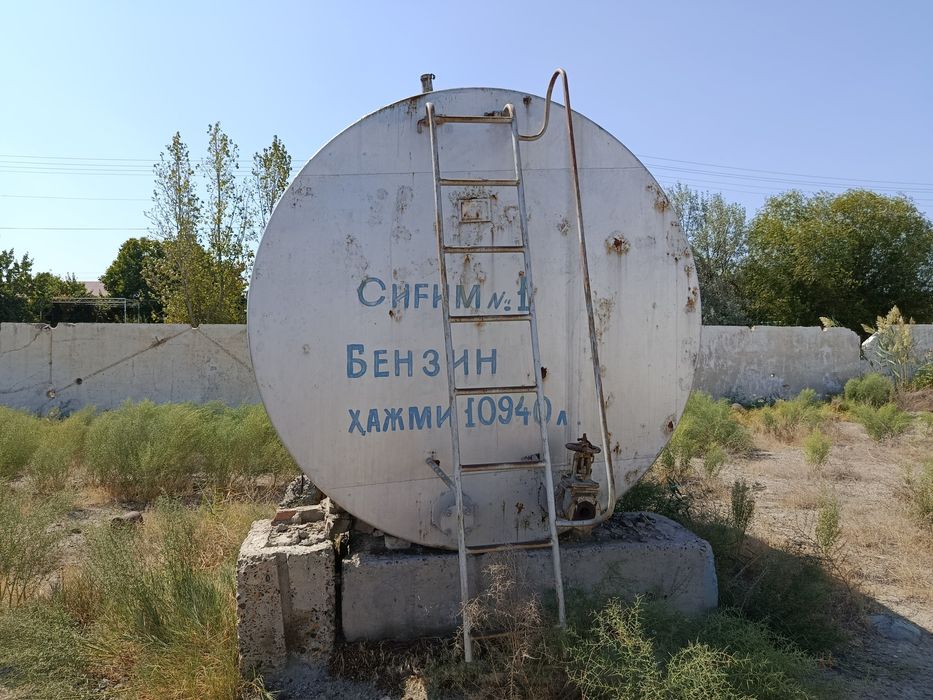 Емкост бочка сотилади