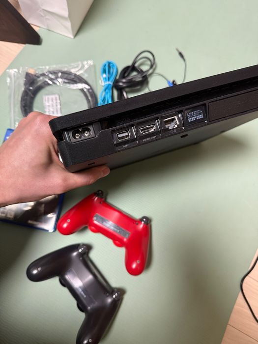 PlayStation 4 slim 500gb