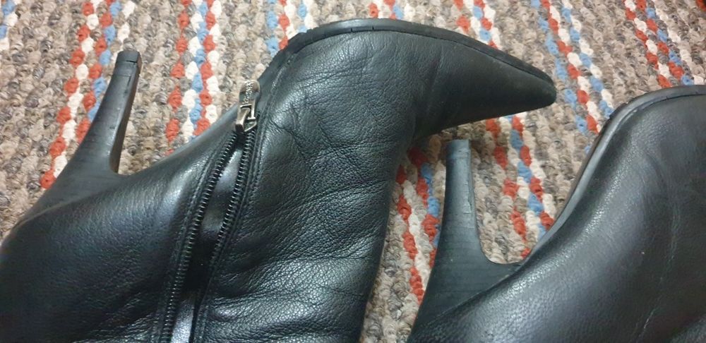 Высокие сапоги натур.кожа 40 размер