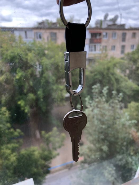 Карабин для ключей