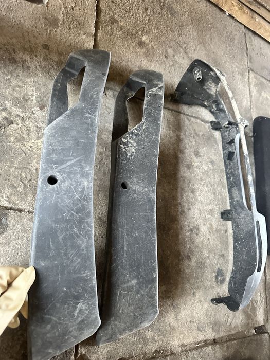 Продам  запчасти по салону бмв е 39