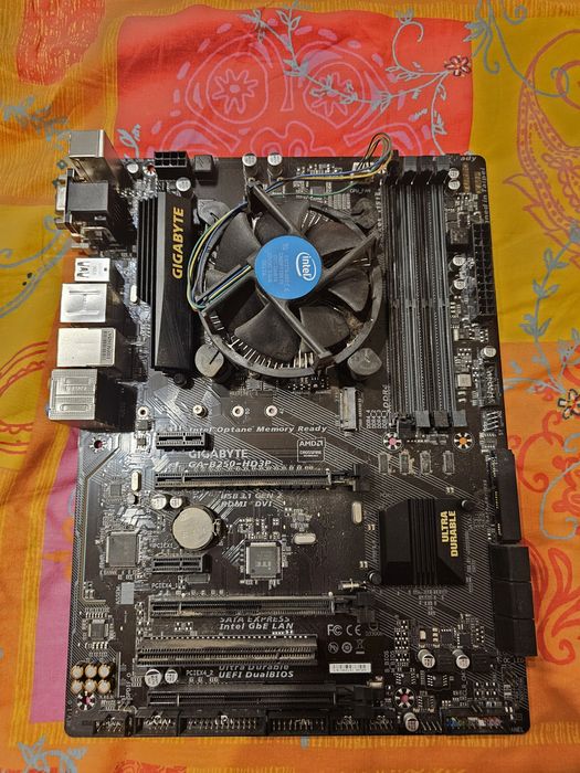 Placa de bază ATX  Gigabyte B250 HD3P + Intel Celeron G3930
