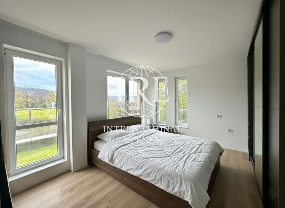 Продава се Двустаен апартамент в Варна, Възраждане 3 - 95 кв.м за 1109 €/кв.м - Снимка #2