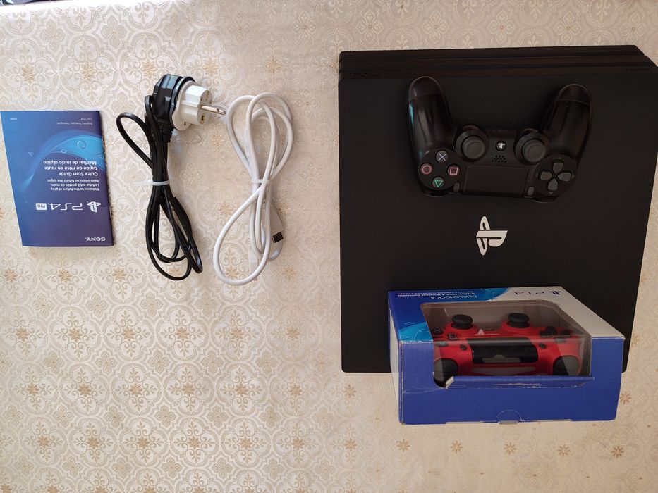 Playstation 4 pro CUH-7216B