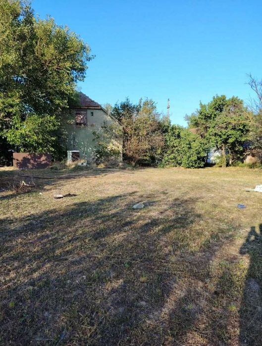 Teren 1000 mp + Casă batraneasca in Pădureni, 15 min Timișoara