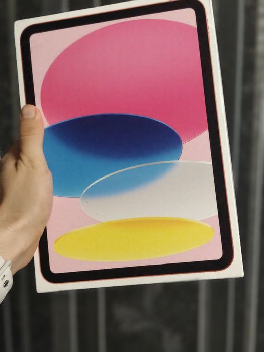 IPad 2025, 128gb красный/розовый