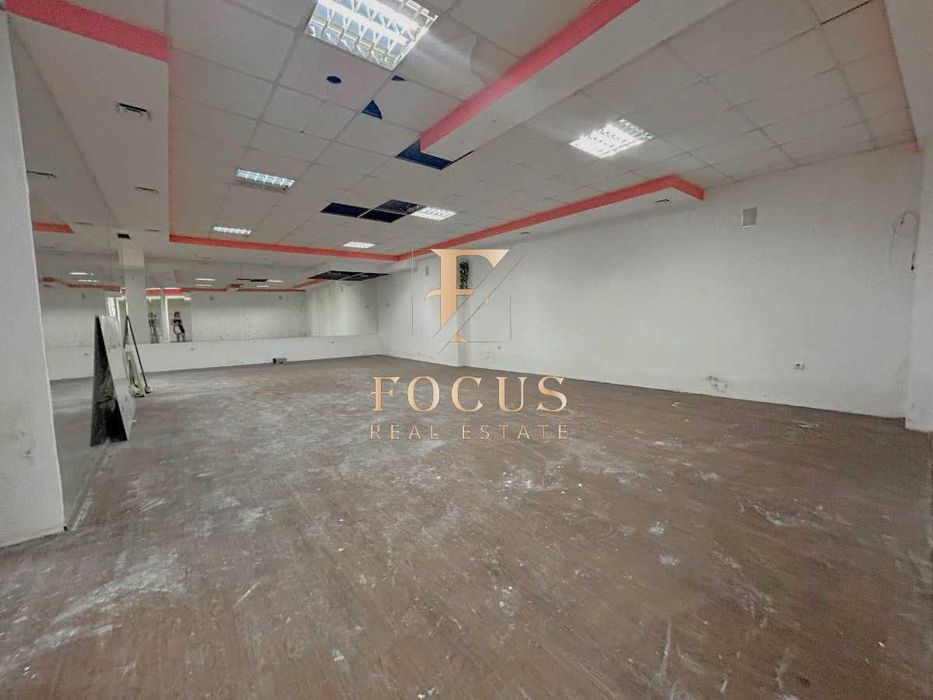 Продава се Магазин в Пловдив, Център - 398 кв.м за 596 €/кв.м - Снимка #2