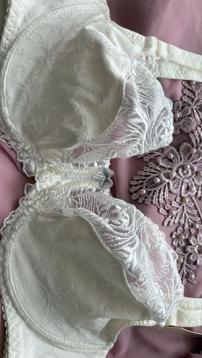 Бюстгальтеры, нижнее белье