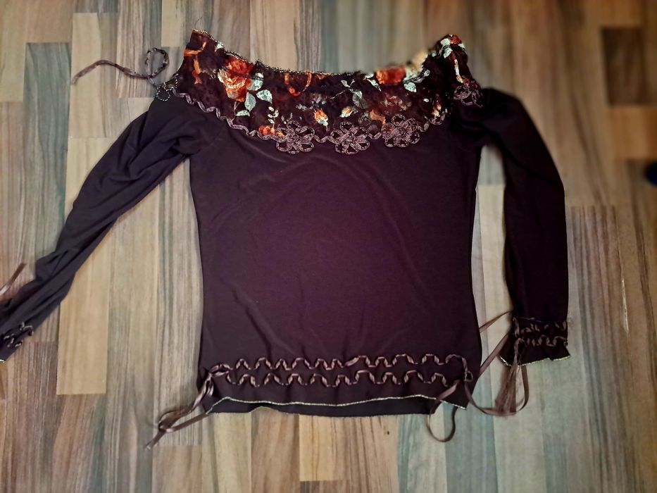 Bluza brodata maron