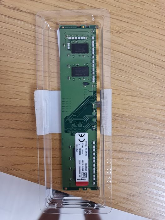 Kingston 8GB(2х4) DDR4 2400MHz RAM памет за компютър.