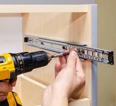 Demontaj/Transport/Montaj Mobila