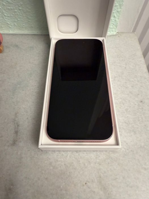 iPhone 15 128 GB Pink