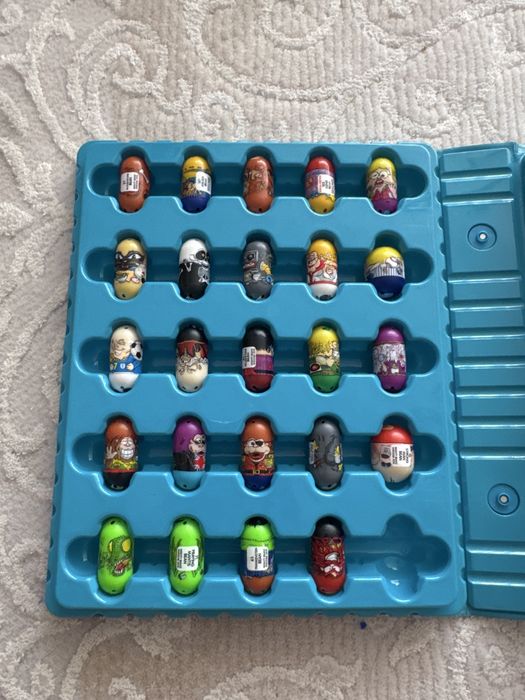 Коллекционые игрушки бобы mighty beanz