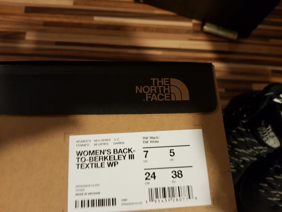 North face  водонепропускливи обувки, номер:38, 24 см