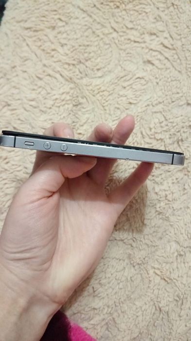 Сотовые телефоны