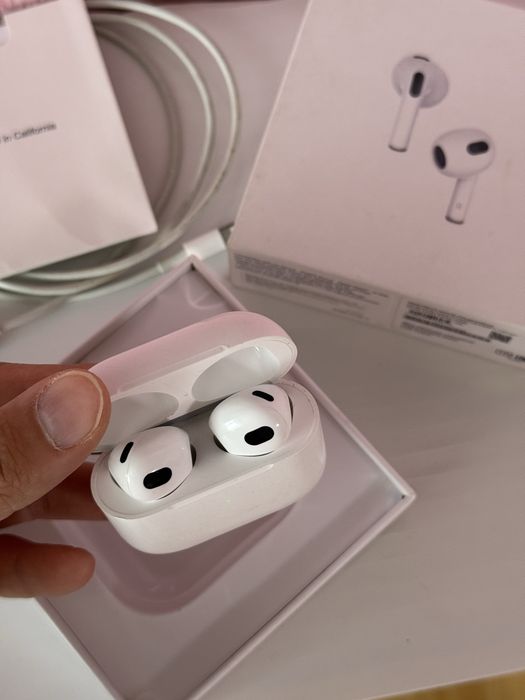 Airpods apple 3 seria продам!!