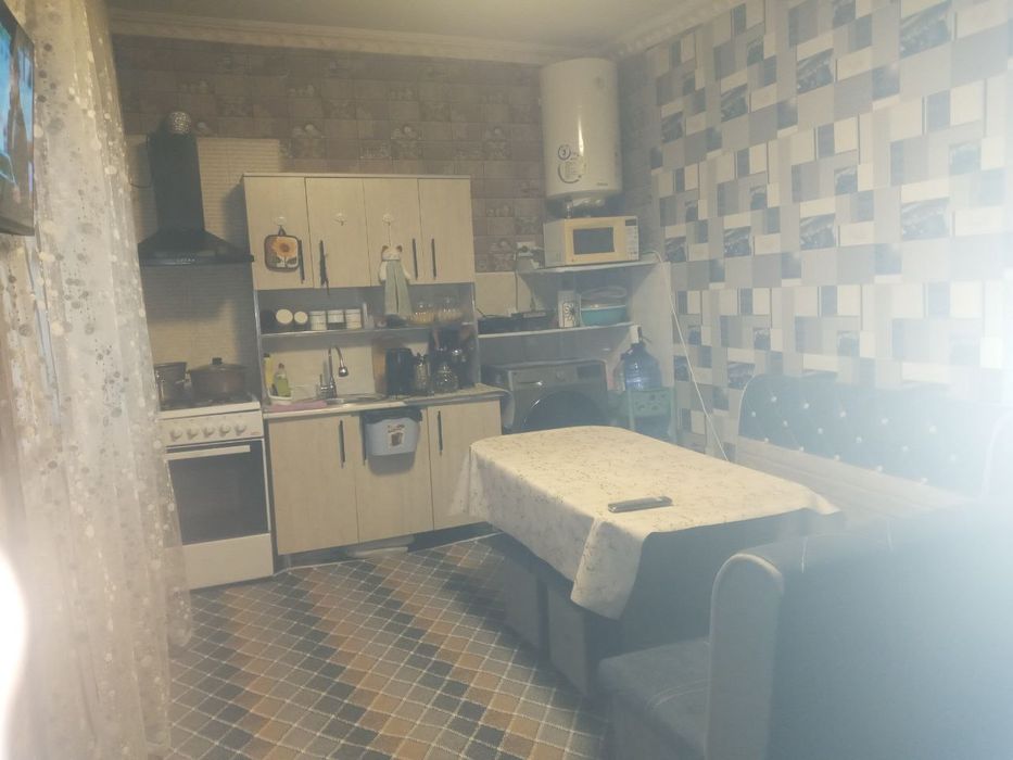 3 honali uy sotiladi