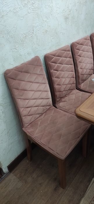 Стол со стульями