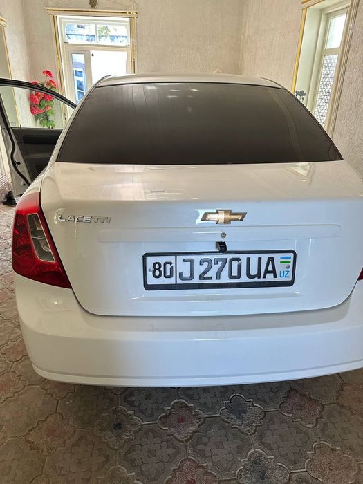 Lacetti Gentra sotiladi