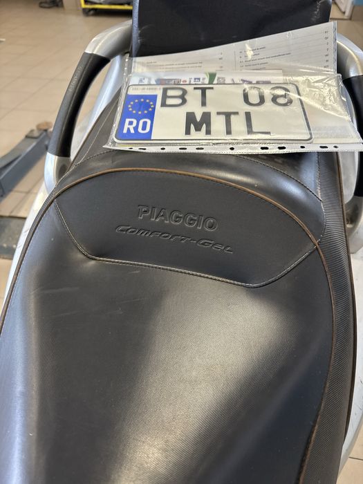 Piaggio mp3 Touring LT 400cc Triciclu categoria B an 2009