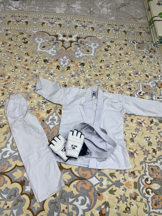 Продам Кимоно   .