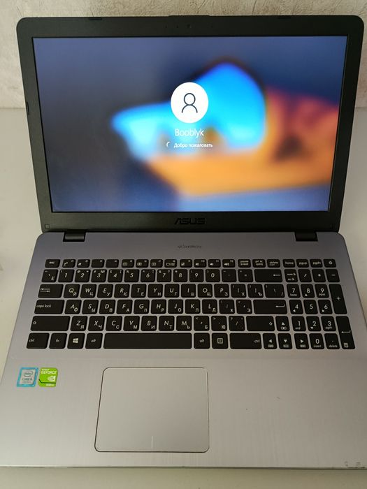 Ноутбук Asus x542u