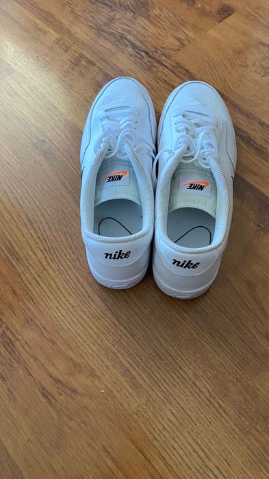 44 Nike Court Vintage
