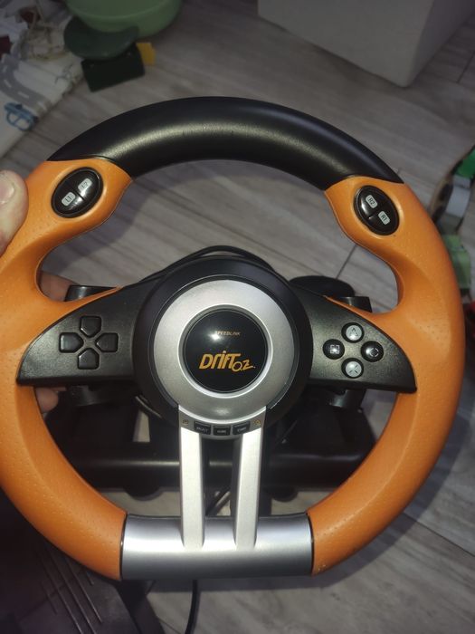 Volan de curse pt PC