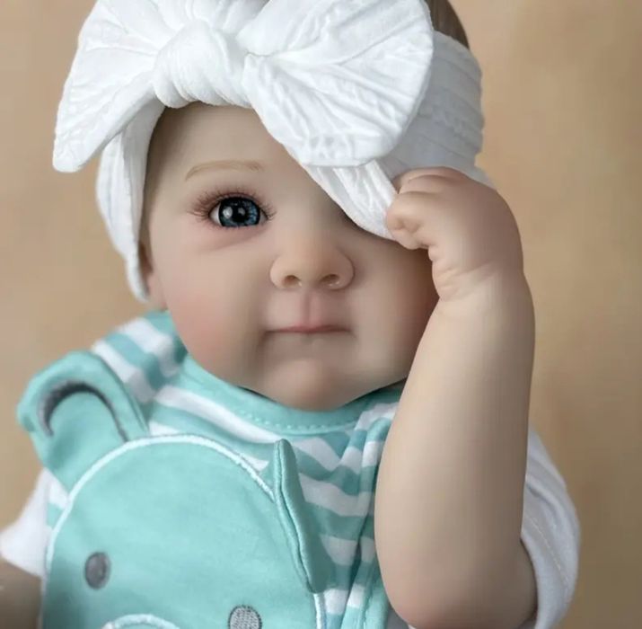 Налични НОВО в кутия Реборн бебе изцяло силикон