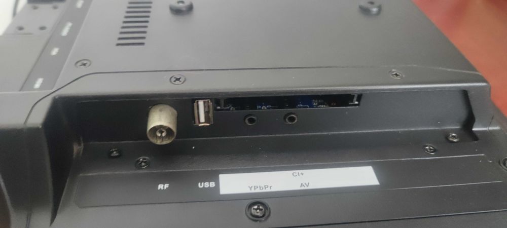 TV NEI 22NE5000 diagonala 56cm