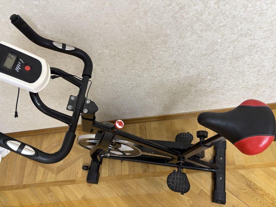Велотренажер  новый