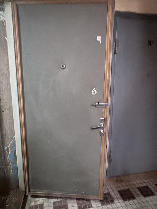 Металлическая входная дверь