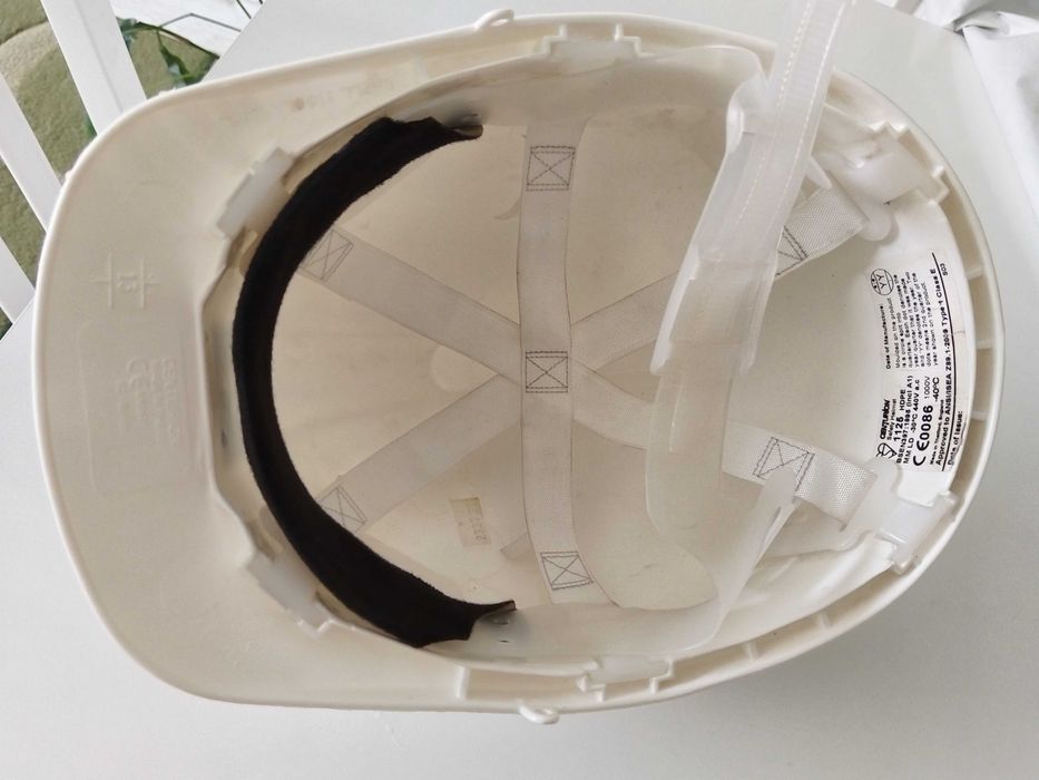 Светло отразителна жилетка XL + светло отразителна жилетка за раница