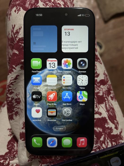 Подарили iPhone 17 Pro Max 1TB, но внутри Android.