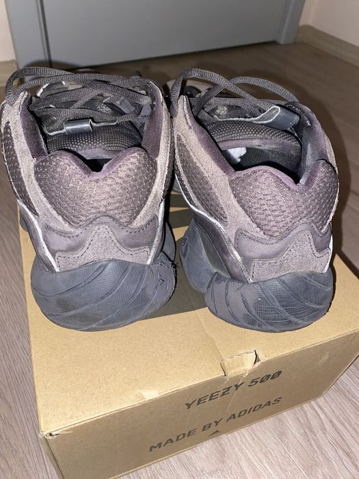 Yeezy 500 Utility black