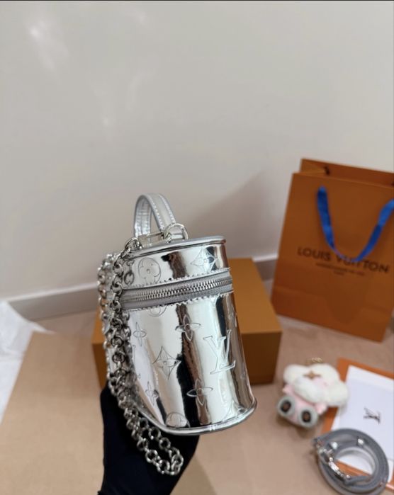 Geanta Louis Vuitton