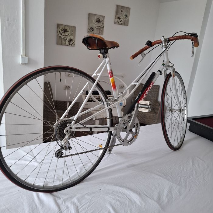 Semicursiera Peugeot