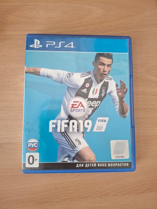 Продам PS 4 slim 1TB