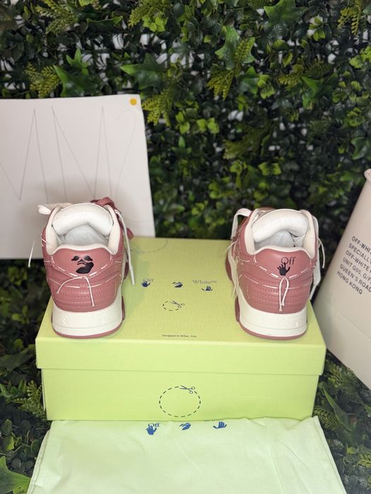 AdidasiOFF-WHITE Out Of Office OOO Sneakers white baby pink special