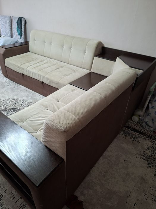 Продаётся уголок диван