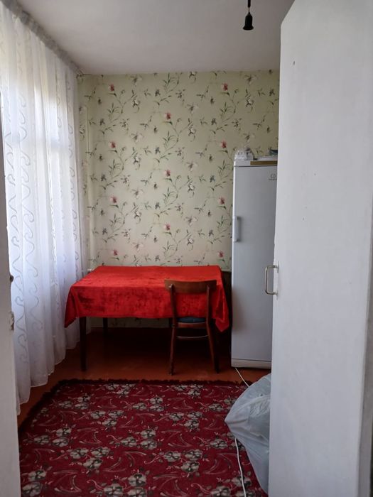 Продам 4 комнатную квартиру