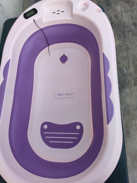 Cădiță bebe cu termometru!