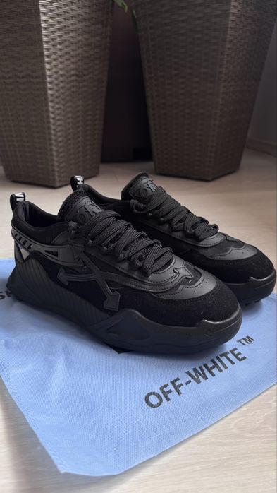 Off White Odsy - 1000 Negri