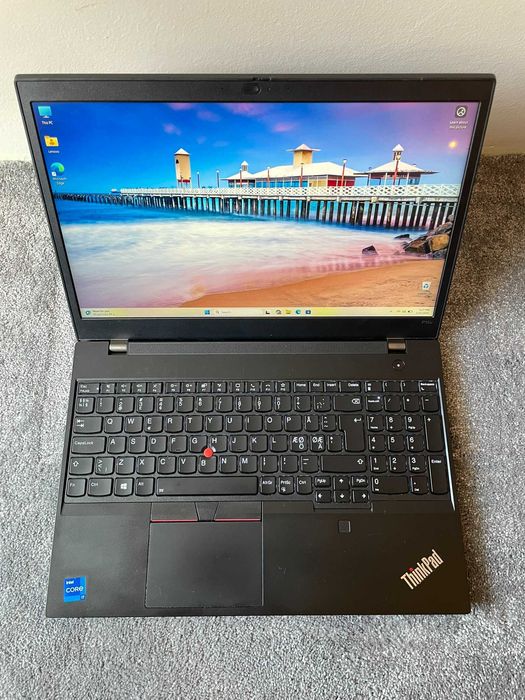 i7-11800H, 32GB DDR4, Nvidia Quadro T1200 - Lenovo ThinkPad P15v - 512GB NVMe SSD M.2, 15.6''IPS FullHD