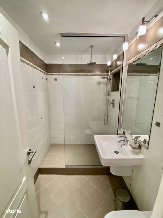 Apartament 4 camere la Parcul Tineretului cu 2 balcoane logie