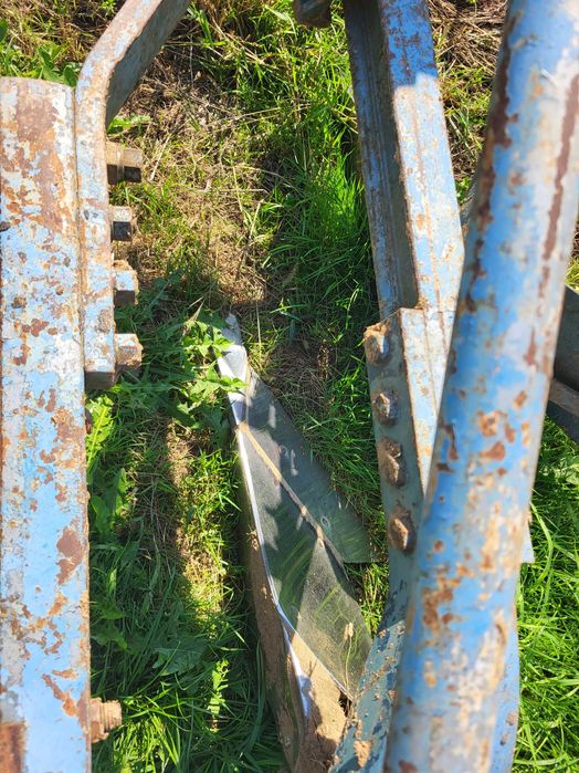 Vand cauciucuri 12,4/11-24,semanatoare SPC 4,plug 3 tripite Overum